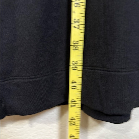 Lisa Bayne Chic Black Long Sleeve Dress with Pockets and Asymmetric Design. - Picture 4 of 14